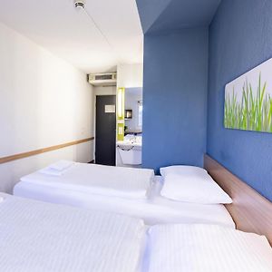 Zimmer mit zwei Einzelbetten